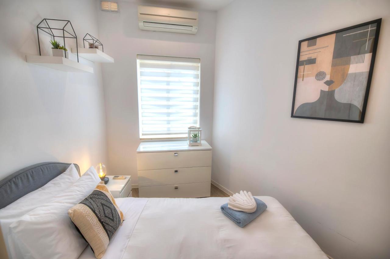 Spacious 4 Bedrooms With Sea View Balcony Goslm-3 Sliema Exteriér fotografie